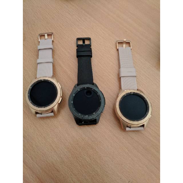 Samsung Galaxy Watch 42MM-1