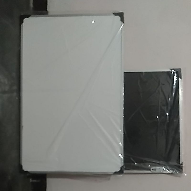 

Papan Tulis Whiteboard ukuran 40x60 dua sisi putih dan hitam