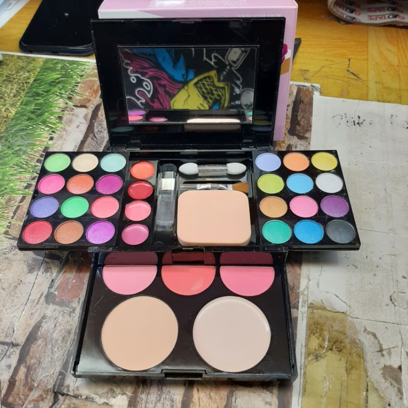 ADS MAKEUP KIT FASHION SET BESAR