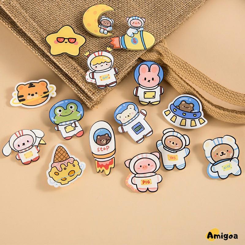 Bros Lucu Kreatif Kartun Akrilik Astronot Bros Gadis Aksesoris Tas Pakaian Liontin Pin Lencana Aksesoris Wanita Fashion Korea - AG2