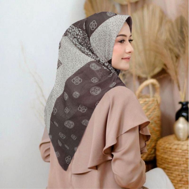 PROMO TERBARU  Hijab Segiempat Motif Noorina Coklat / hijab segi empat / Kerudung Deenay / hijab voa