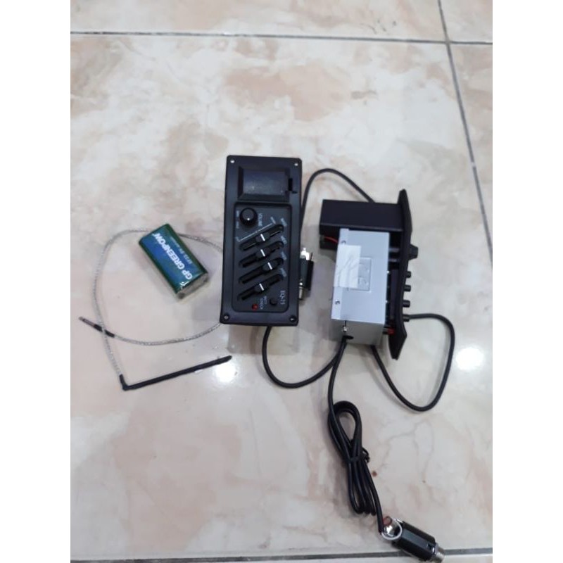 pre amp gitar elektrik