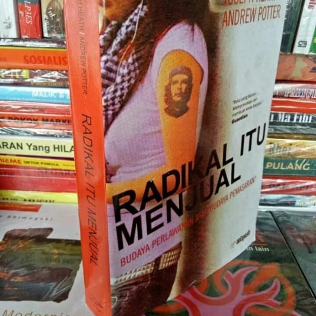 Buku radikal itu menjual