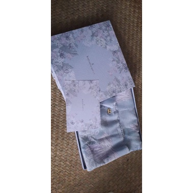 buttonscarves les amities baby blue