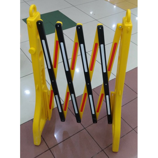 

Portable Barrier Gate - Security Road - Pembatas Jalan Lipat