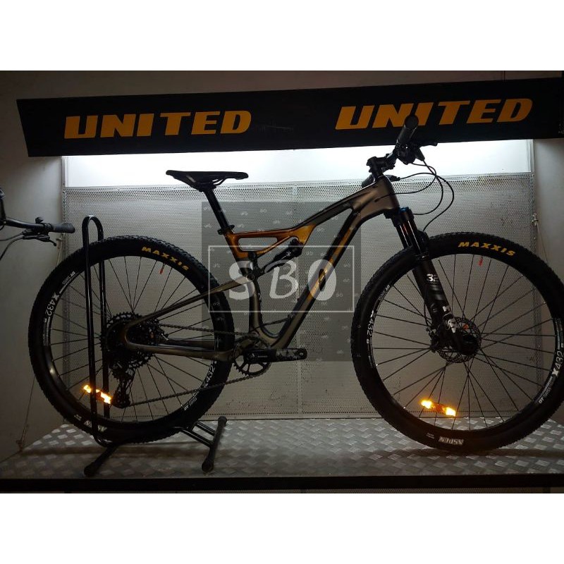 United Epsilon C1 Carbon 12 Speed
