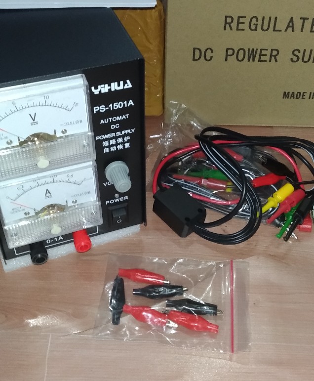 Jepitan Mini Buaya Merah Hitam( 1pasang)