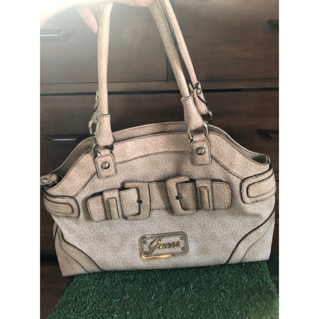 100% ORIGINAL PRELOVED TAS GUESS WANITA