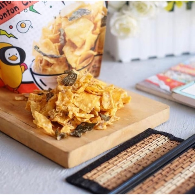 

Wonton ei salted egg keripik kulit pangsit telur asin / keripik kulit enak