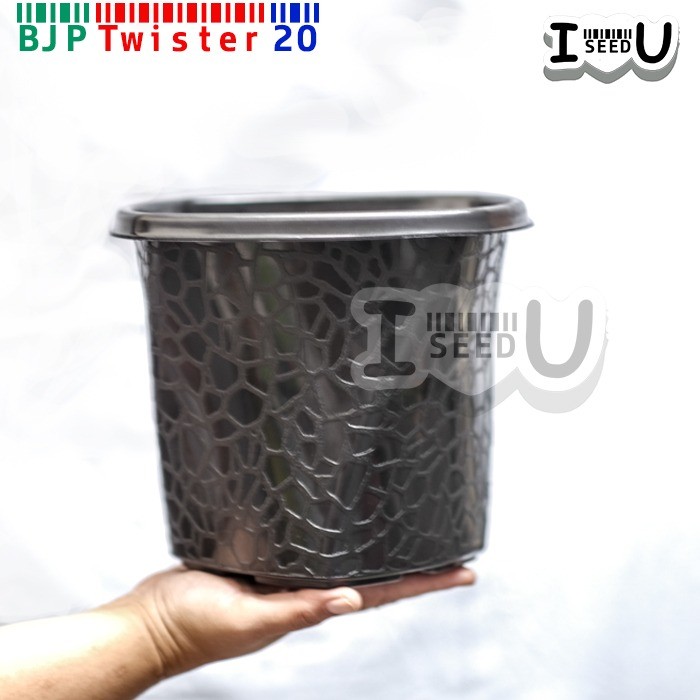 Pot Bunga Twister 20 Hitam (BJP)