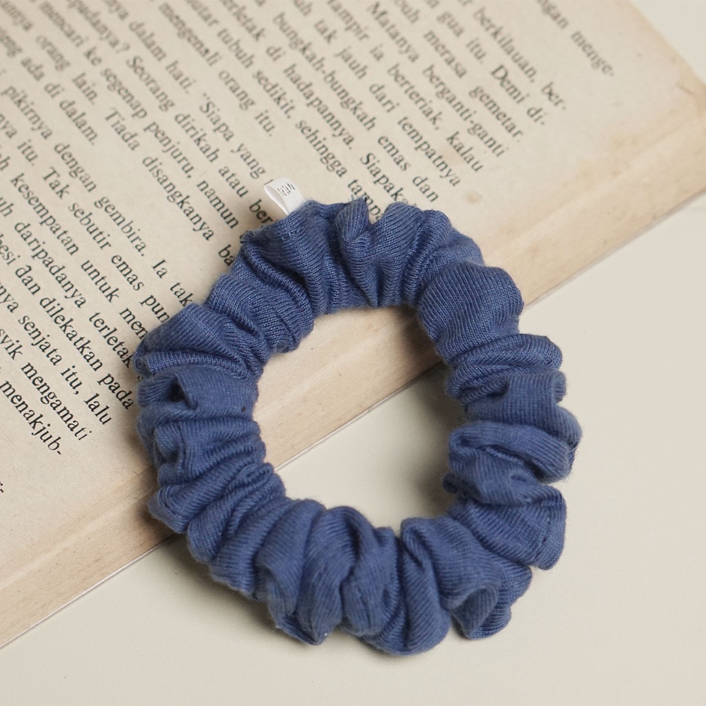 Papipu studio blue surf cake ultrasoft scrunchies ikat rambut kunciran