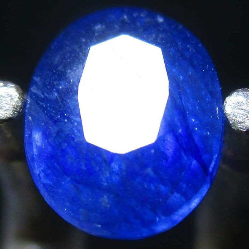 (ROYAL BLUE SAPPHIRE SRILANKA COLOR LUSTER)