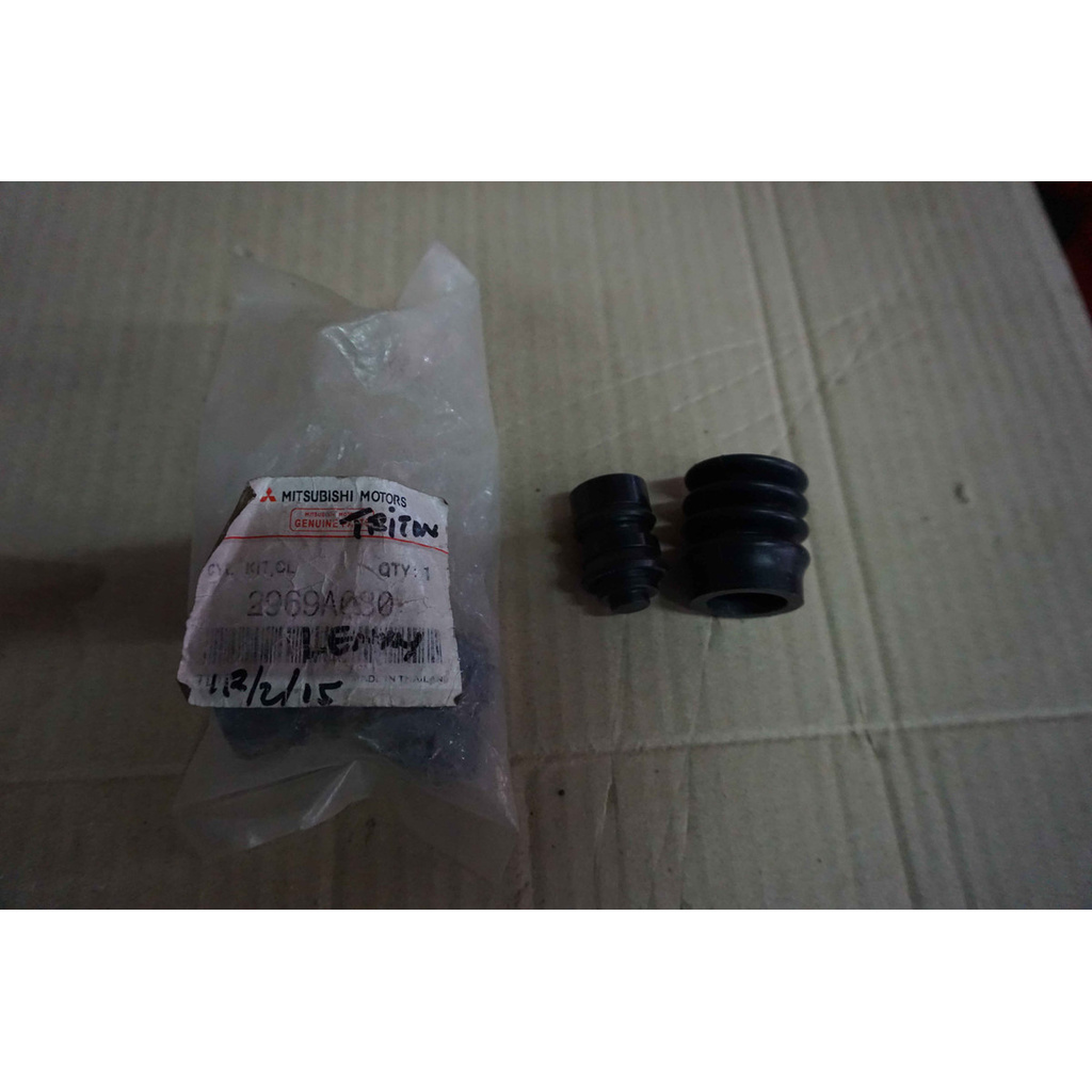 Kit Isi Master Kopling Bawah Mitsubishi Triton KB4 2.5 Pajero Sport