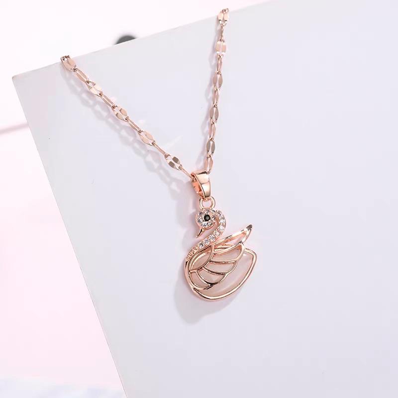 COD! kalung titanium wanita liontin swan / angsa rosegold anti karat import