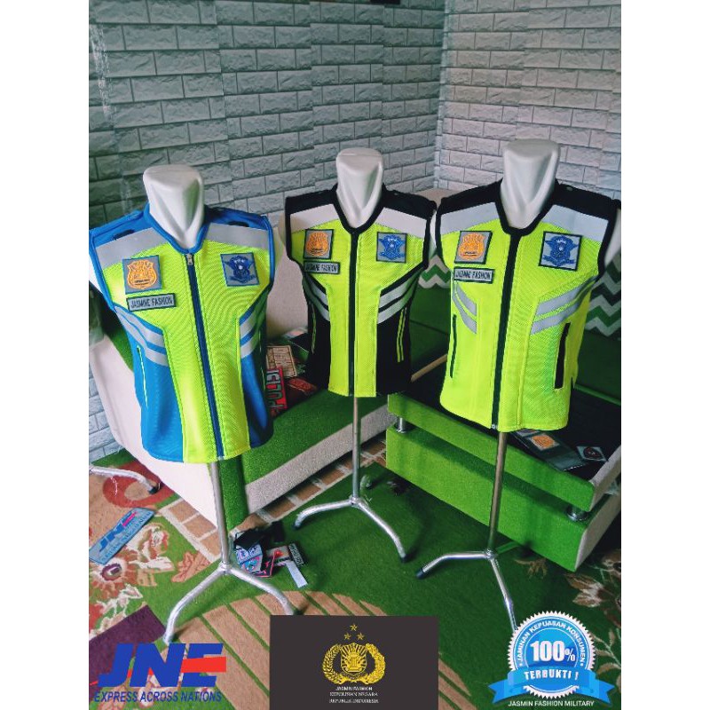 ANEKA ROMPI POLRI LANTAS SABHARA PROVOS EXCLUSIVE 10-051984