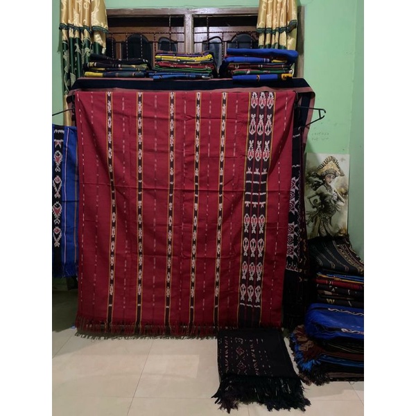 kain tenun NTT