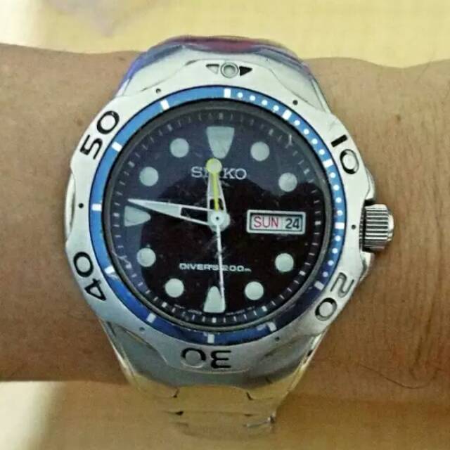 Jam Original Seiko Diver's 200m Quartz