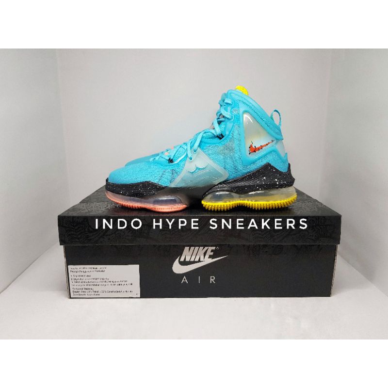 Nike Lebron 19 CHRISTMAS