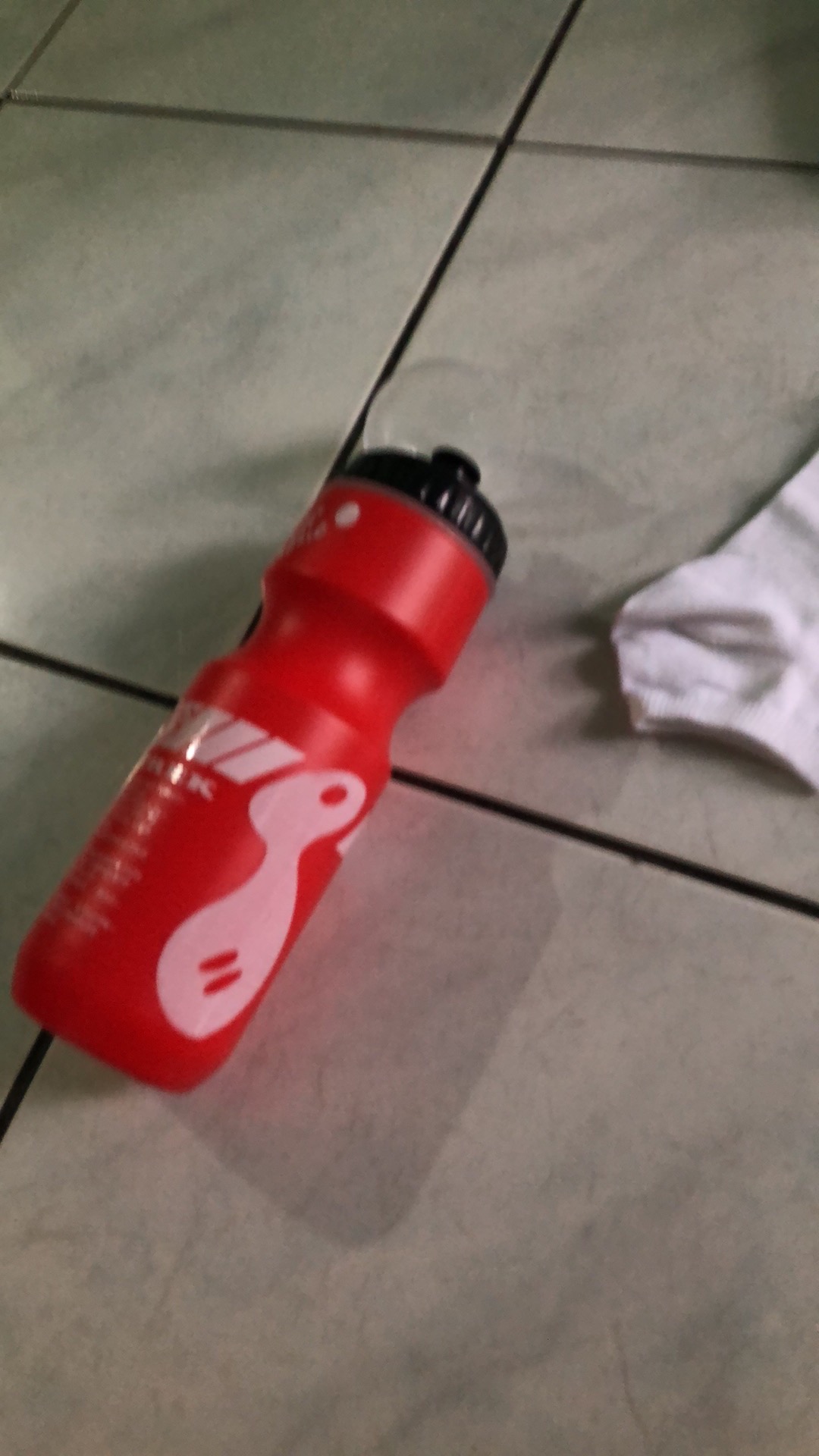 Paket Botol Minum Sepeda Gunung Botol Serat Karbon Berbentuk V.