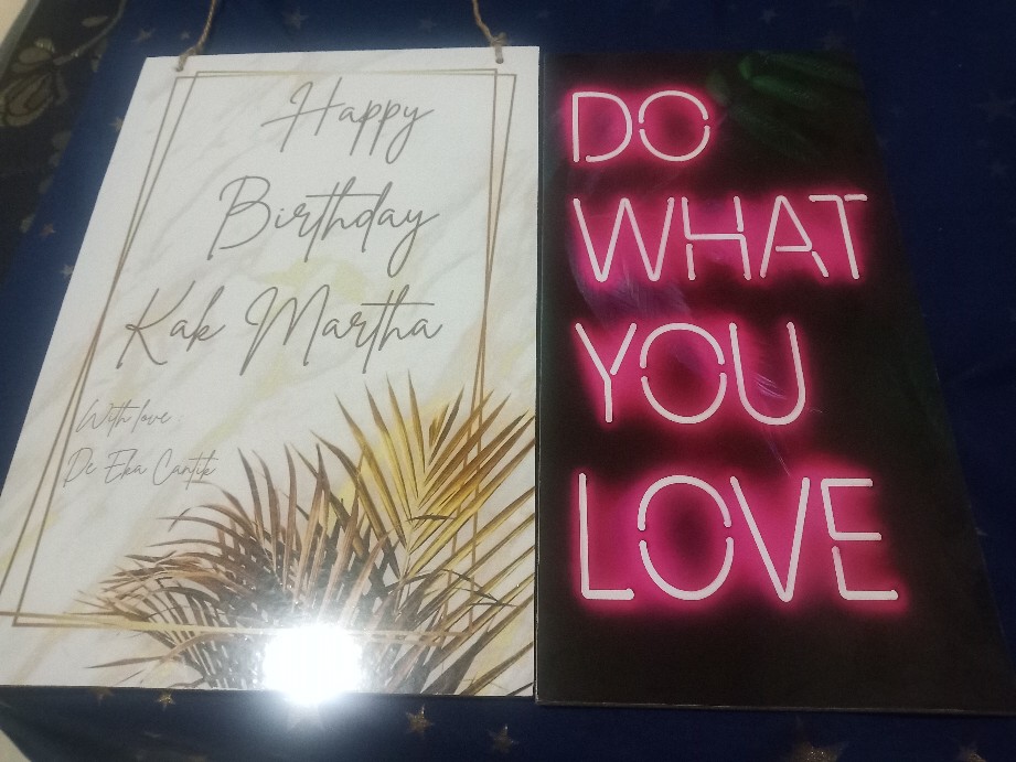 Pajangan Dinding Kado Custom Bolak Balik