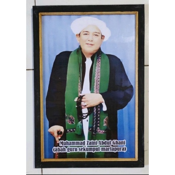 Poster Abah guru sekumpul plus bingkai uk 55x35