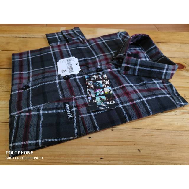Kemeja flanel hurley