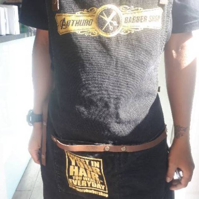 Apron Tali Silang Plus Logo Menggunakan Polyflex Clemek Barbershop Barberman