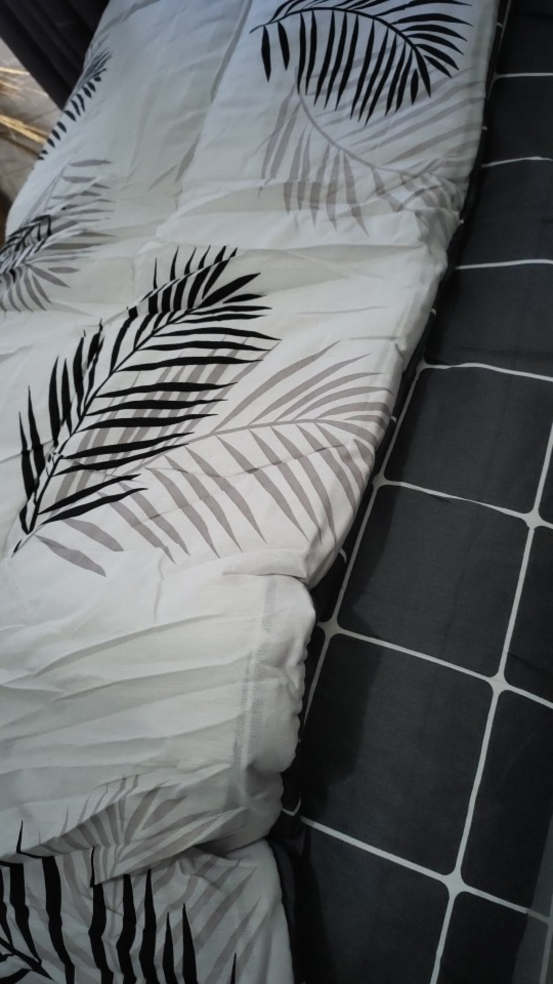 Bedcover Set Daun Tropical Katun Lokal Katun Catra Ukuran Single 90x200,100x200,120x200 Custom