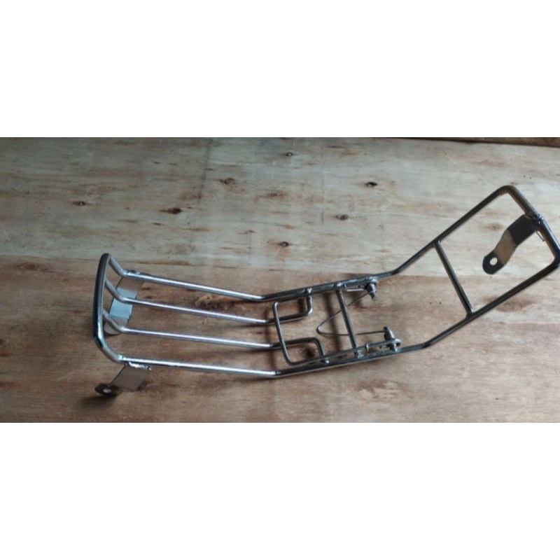 Rak tengah rak bagasi tengah Honda Astrea grand jepitan tengah Astrea grand