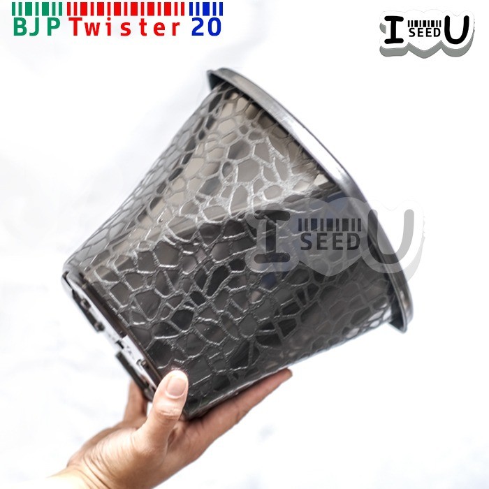 Pot Bunga Twister 20 Hitam (BJP)