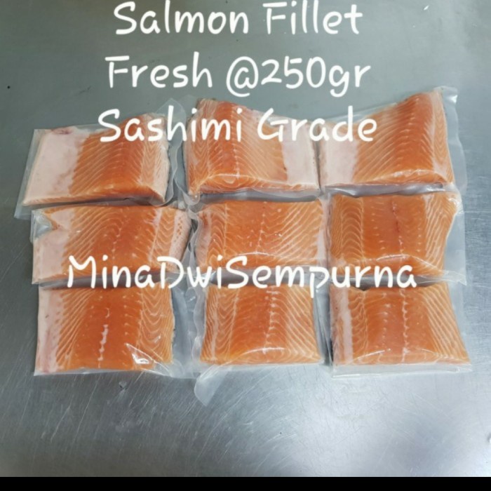

Ikan Salmon fillet @250gram (Norwegian Salmon Premium)
