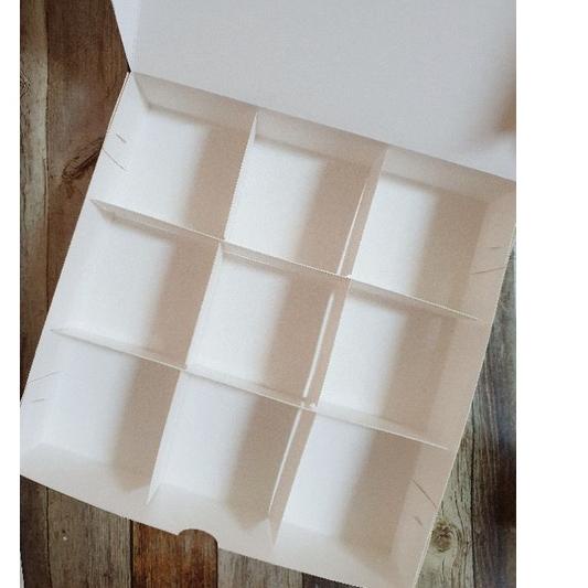 

Hot - Dus eggtart sekat 9 uk. 22x22x4.5 cm 1 pack isi 10 pcs dus