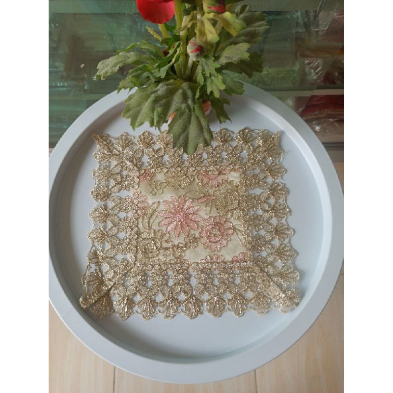 TAPLAK MEJA TAMU KOTAK KECIL BRUKAT IMPORT / TAPLAK MEJA TAMU KOTAK /TAPLAK MEJA TAMU /TAPLAK IMPORT