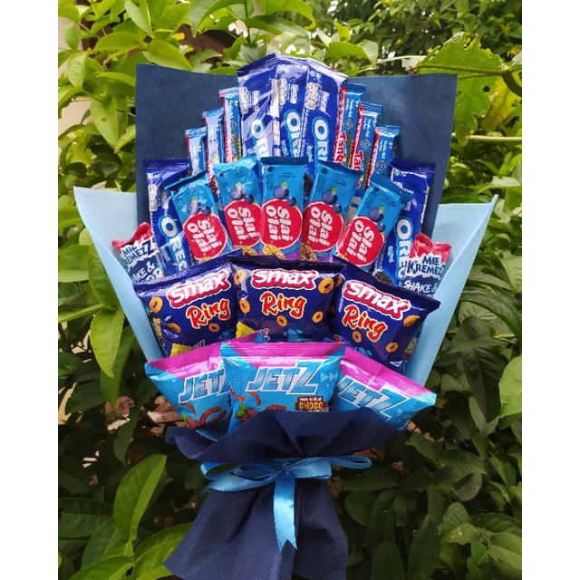 (B) buket Snack murah bagus lucu buket ulang tahun wisuda sidang anniversary hadiah pacar