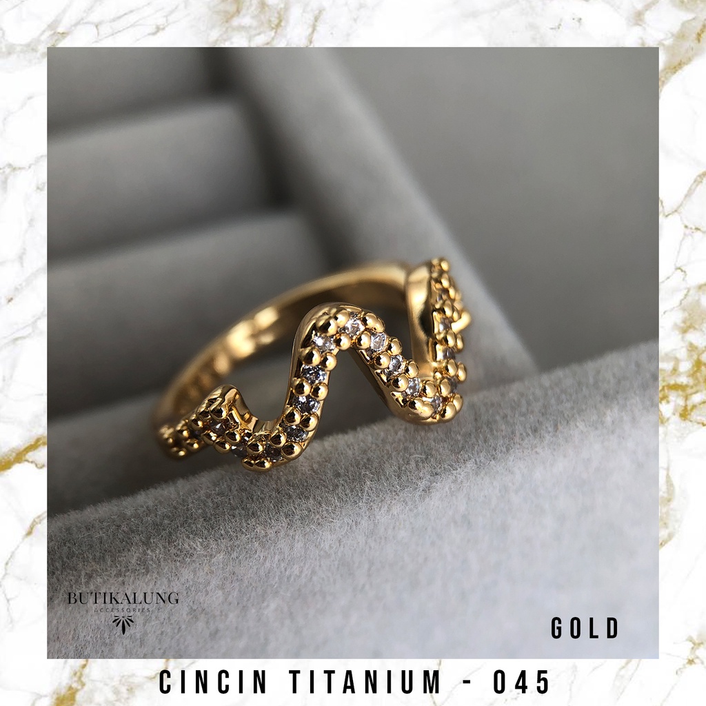 LYRA - Cincin Tunangan Cincin Emas Ring Titanium Lapis Emas Stainless Steel Anti Karat 045