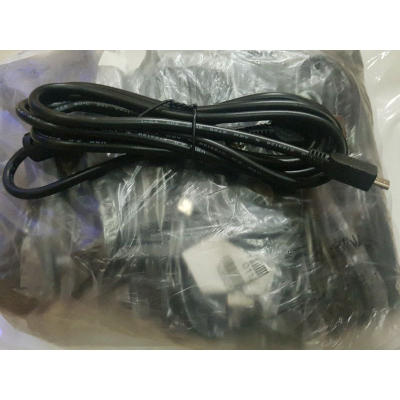 Kabel Cable USB Charger Stik P4 D4