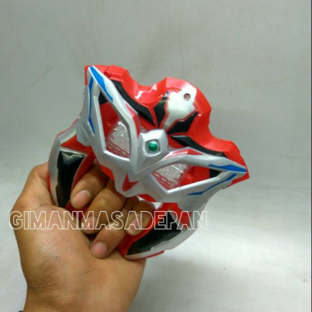 MAINAN SENJATA CHANGER ULTRAMAN