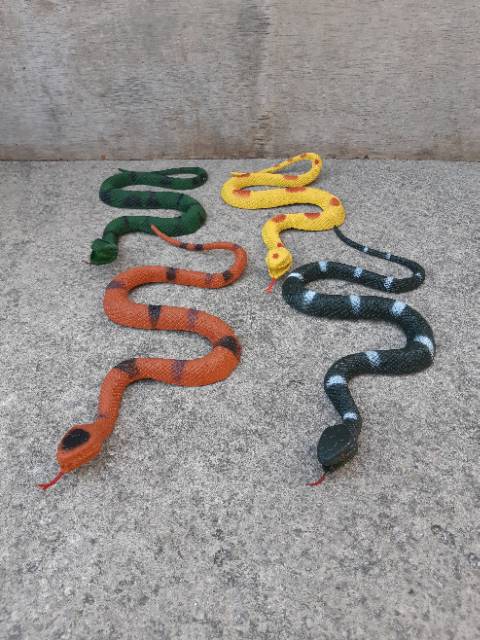 Mainan Ular Karet Mirip Aslinya - Real Snake Hewan Anak Edukatif