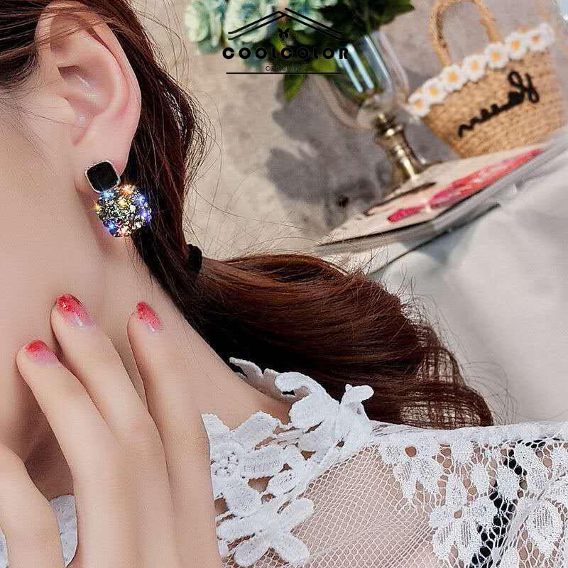 CODAnting Retro Mewah Siswa Perempuan Sederhana Temperamen Fashion Anting Murah Hati- cl