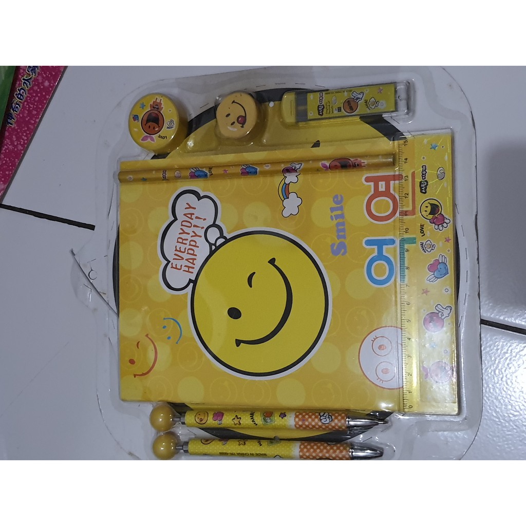 

Stationery set buku