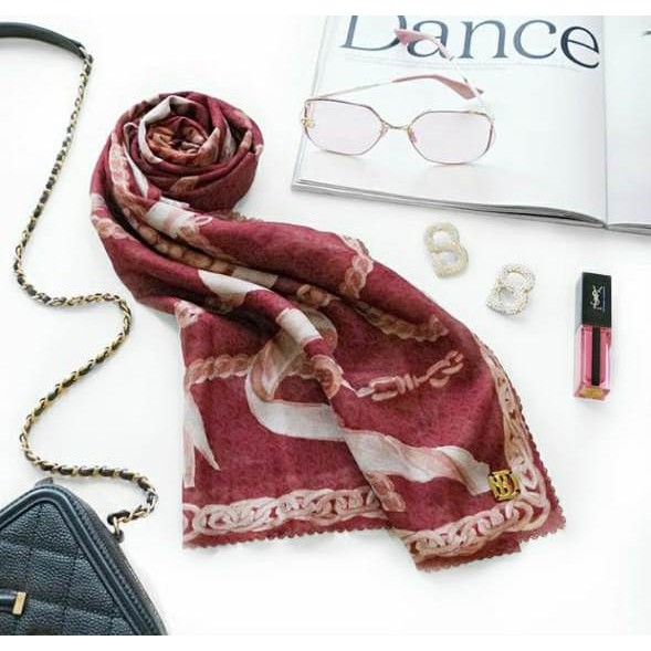 The Chain Series Ruby by Buttonscarves