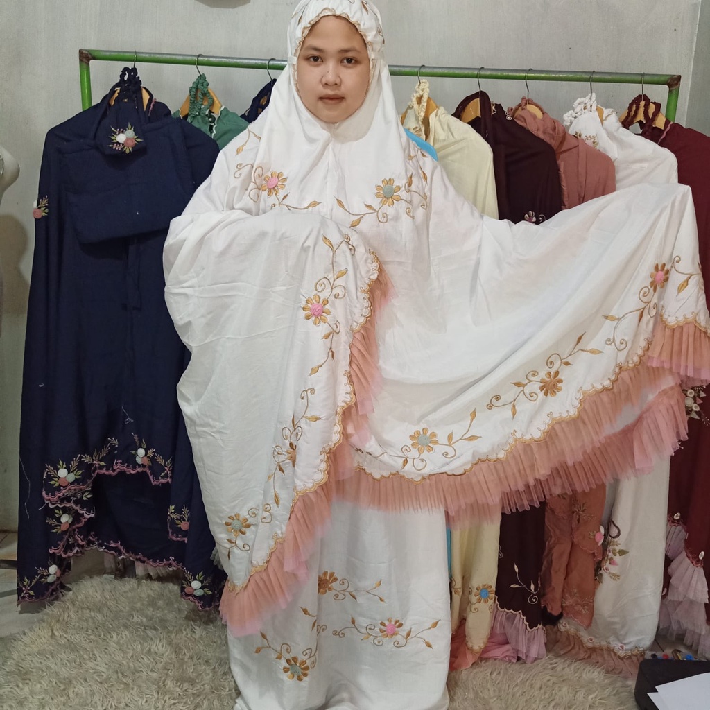 Mukena Dewasa Bordir Bunga Teratai Timbul Gold Warna PUTIH TULANG
