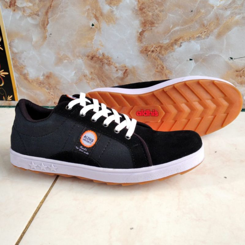 Sepatu Pria Original Lokal Aldhis NW 230 Sneakers Cowok Terbaru Buat Kerja dan Sekolah Hitam Black