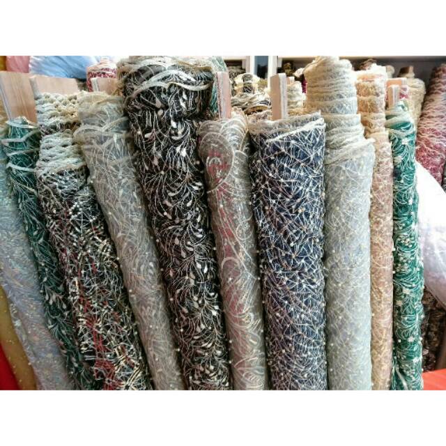 Tile mutiara , tile akar mutiara