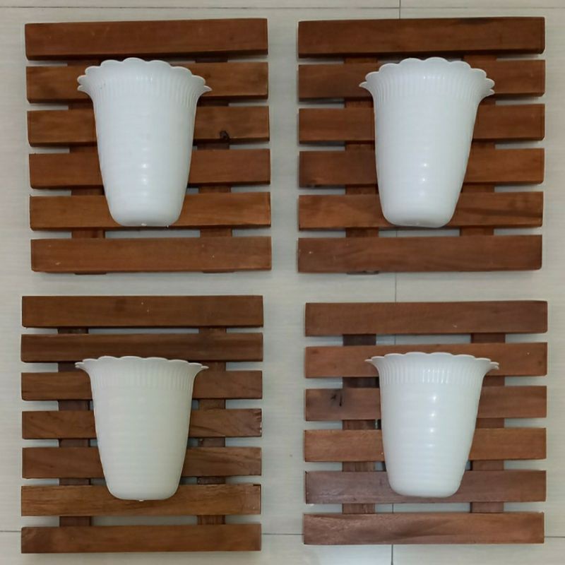 Tatakan Pot Tempel Rak Pot Tempel Hiasan Dinding Ruangan atau Taman/wooden