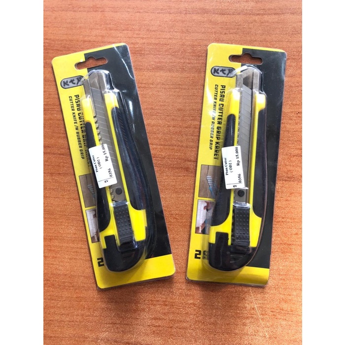 

Hemat Pisau Cutter Besar / Kater Bagus