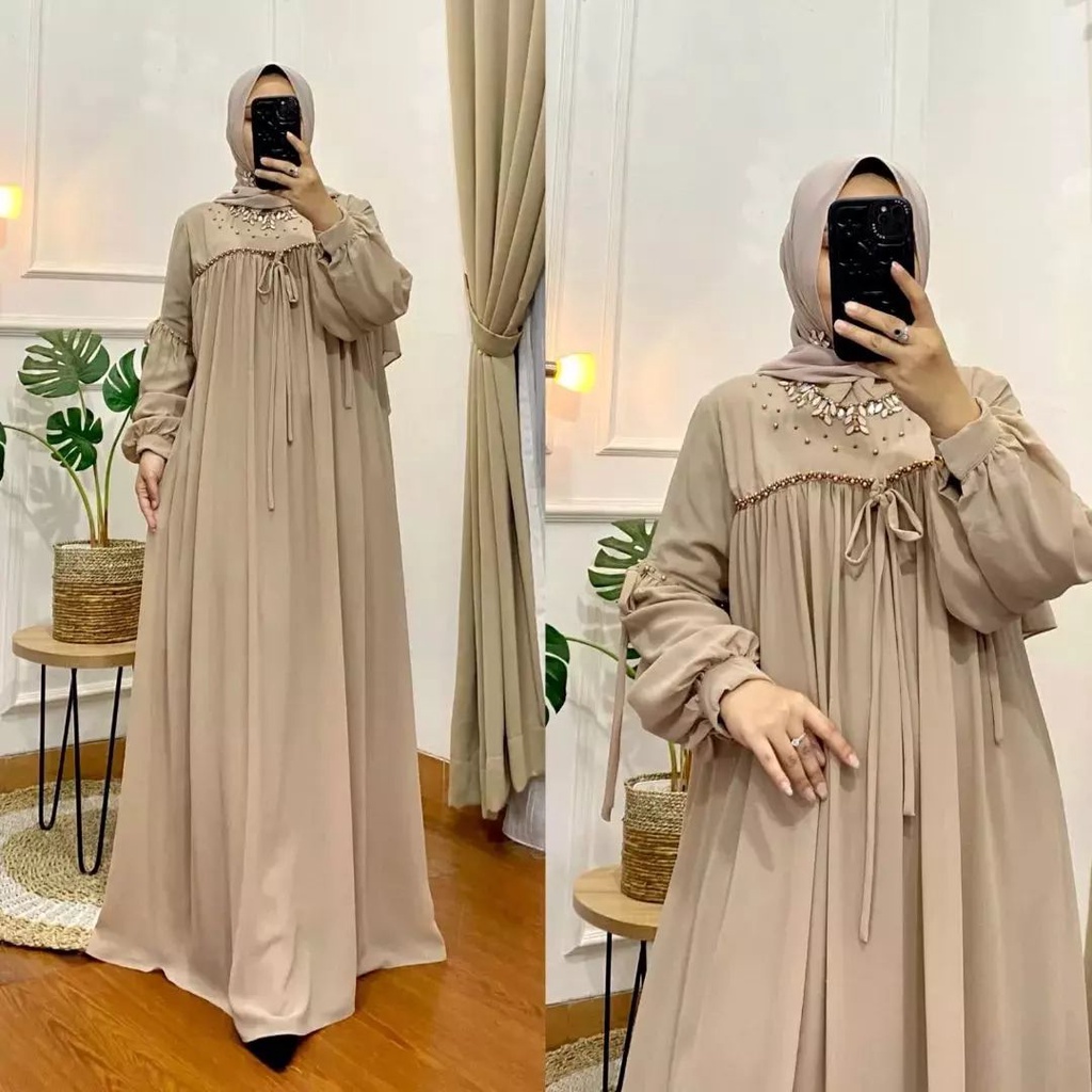 Terbaru Berlina Maxy Dress Kondangan Wanita Kekinian Style Minimalis Model Premium OOTD Gamis Pesta Wanita Modren Outfit Wanita Dewasa Bahan Ceruty Aplikasi Mutiara payet