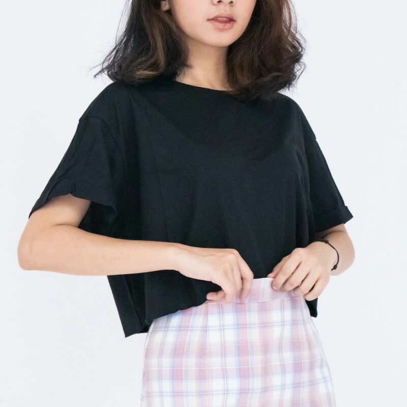 KAOS CROP/CROP TOP/BAJU WANITA/BAJU CEWEK KEKINIAN/KAOS KOREA