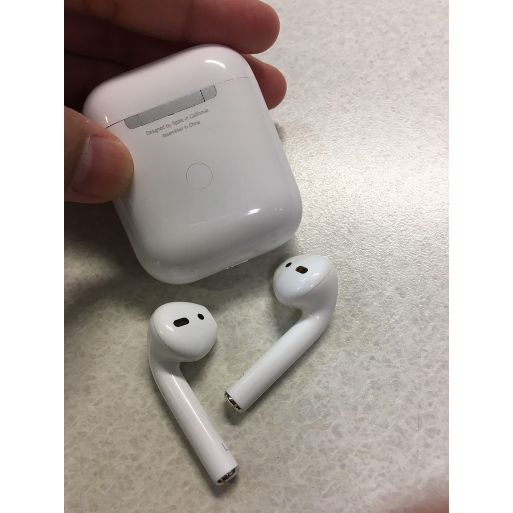 AIRPODS GEN 2 (PRELOVED)