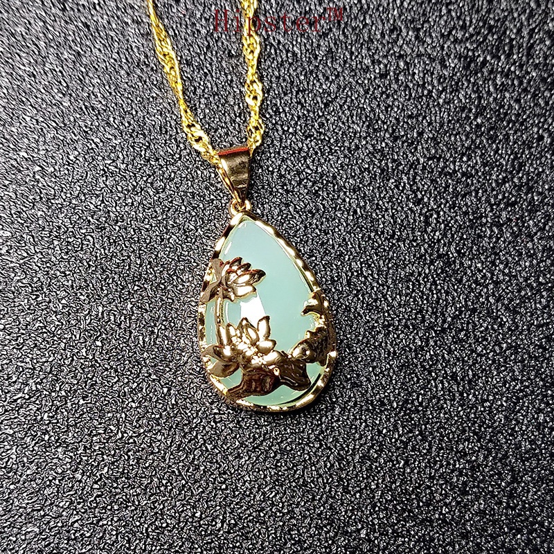 Hot Sale Fashion Luxury Natural Hotian Jade Pendant Elegant Lady Necklace